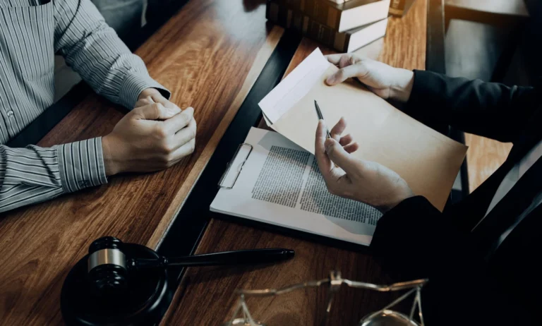 Консултация с адвокат за отказ от наследство